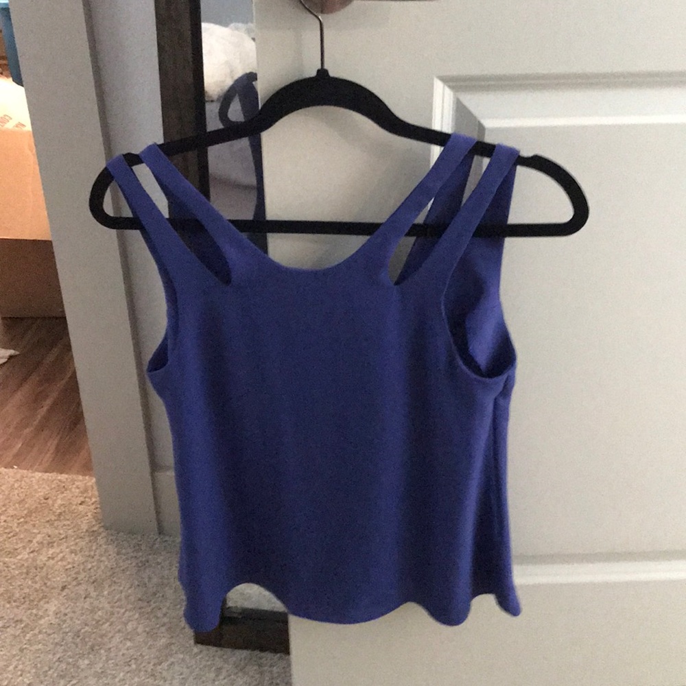 Very cute boutique purple tank!